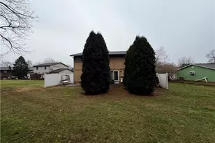 792 Kingwood Dr NE, Bolivar, OH 44612 - Photo 8