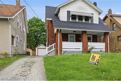 52 W Heights Avenue, Youngstown, OH 44509 - Photo 2