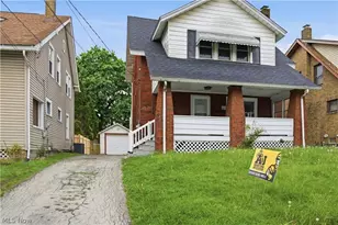 52 W Heights Ave, Youngstown, OH 44509 - Photo 2