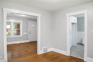 52 W Heights Ave, Youngstown, OH 44509 - Photo 12