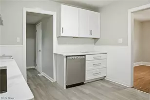 52 W Heights Ave, Youngstown, OH 44509 - Photo 18
