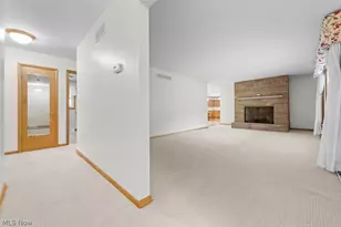 238 Pheasant Dr, Mogadore, OH 44260 - Photo 6
