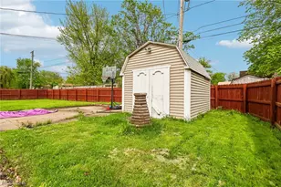 805 Roberts St, Sheffield Lake, OH 44054 - Photo 28