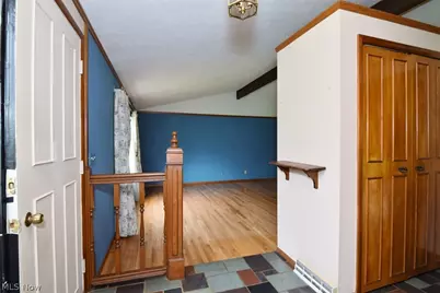 6977 Springledge Road, Sagamore Hills, OH 44067 - Photo 6