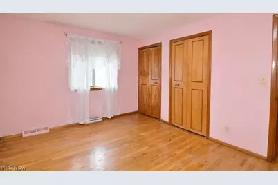 6977 Springledge Road, Sagamore Hills, OH 44067 - Photo 30