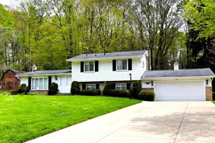6977 Springledge Rd, Sagamore Hills, OH 44067 - Photo 2