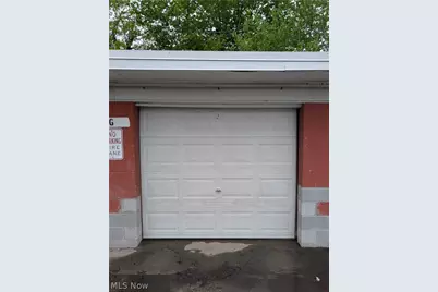 422 Clearview Drive #J10, Euclid, OH 44123 - Photo 10