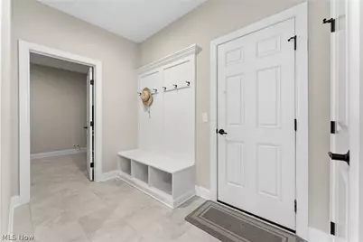 445 Crystal Lake Drive N, Chagrin Falls, OH 44022 - Photo 26