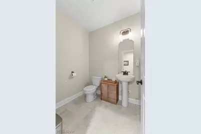 445 Crystal Lake Drive N, Chagrin Falls, OH 44022 - Photo 16