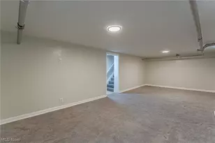16724 Scottsdale Blvd, Huber Heights, OH 44120 - Photo 24