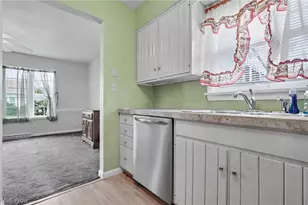 934 Canterbury Ln, Salem, OH 44460 - Photo 4