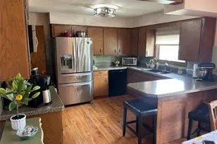 447 W Omar St, Struthers, OH 44471 - Photo 10
