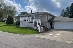 447 W Omar St, Struthers, OH 44471 - Photo 4