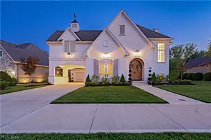 33683 Via San Angelo Dr, Avon, OH 44011 - Photo 4