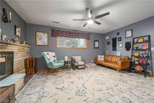 640 W Martin Ave, Amherst, OH 44001 - Photo 8