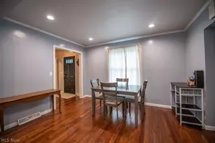 827 E 5th St, Dover, OH 44622 - Photo 12