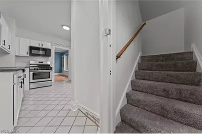 2056 Wascana Avenue, Oakwood, OH 44107 - Photo 14