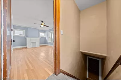 2056 Wascana Avenue, Oakwood, OH 44107 - Photo 4