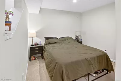 3241 Boettler Street NE, Canton, OH 44721 - Photo 36