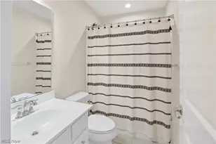 3241 Boettler St NE, Canton, OH 44721 - Photo 28