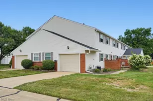 58 New Castle Ln, Mentor, OH 44060 - Photo 2