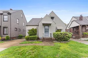 145 E 190th St, Euclid, OH 44119 - Photo 2