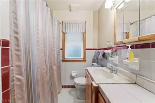 145 E 190th St, Euclid, OH 44119 - Photo 26