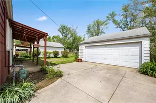 166 Caroline St, Elyria, OH 44035 - Photo 22