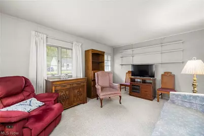 166 Caroline Street, Elyria, OH 44035 - Photo 4