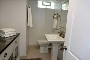 6842 Metro Park Dr, Mayfield Village, OH 44143 - Photo 38