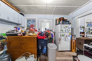 448 Delaware Ave, Lorain, OH 44052 - Photo 8