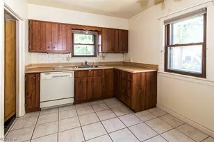 16305 Elsienna Ave, Loveland, OH 44135 - Photo 14