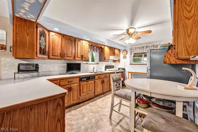 15425 Richard Drive, Brook Park, OH 44142 - Photo 14