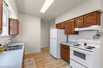 1111 Indiana Street, Martins Ferry, OH 43935 - Photo 10