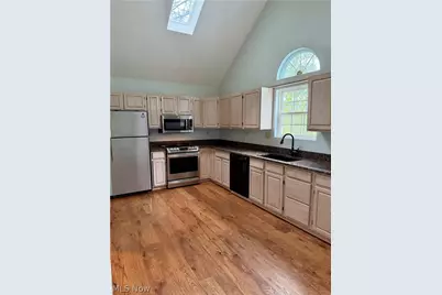 511 Brandon Court, Chardon, OH 44024 - Photo 2