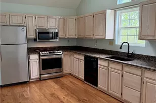 511 Brandon Ct, Chardon, OH 44024 - Photo 2