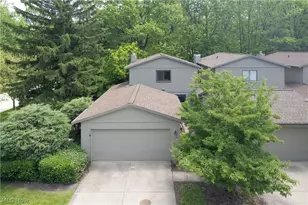19533 Idlewood Trail, Strongsville, OH 44149 - Photo 2