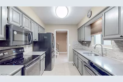 19533 Idlewood Trail #20-1, Strongsville, OH 44149 - Photo 6