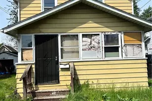 996 Burkhardt Ave, Akron, OH 44301 - Photo 1