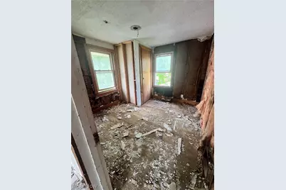 996 Burkhardt Avenue, Akron, OH 44301 - Photo 12