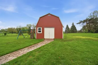 2251 Pine Ridge Drive, Wickliffe, OH 44092 - Photo 14