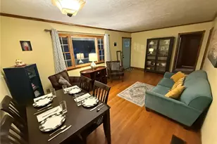 744 Baker Ave NW, New Philadelphia, OH 44663 - Photo 2