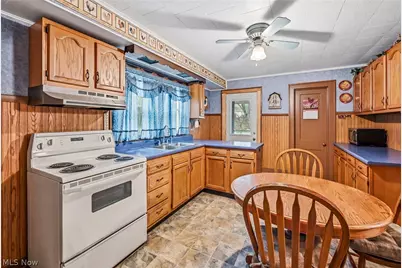 4862 Grand Boulevard, Newton Falls, OH 44444 - Photo 22