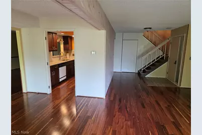 879 Hampton Ridge Drive, Akron, OH 44313 - Photo 6