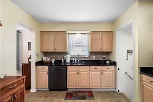 12305 Eastwood Blvd, Garfield Heights, OH 44125 - Photo 18
