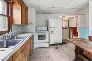 671 Fairview Ave, Barberton, OH 44203 - Photo 28