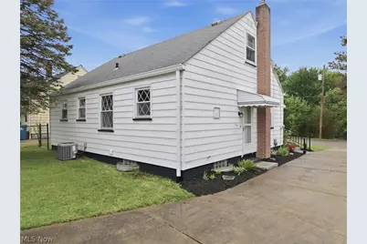 518 Spring Street, Struthers, OH 44471 - Photo 4