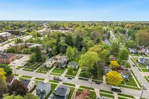 4284 W 204th St, Fairview Park, OH 44126 - Photo 4