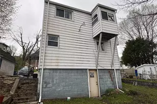 1805 Manchester Rd, Akron, OH 44314 - Photo 6