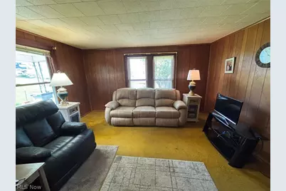 1805 Manchester Road, Akron, OH 44314 - Photo 10